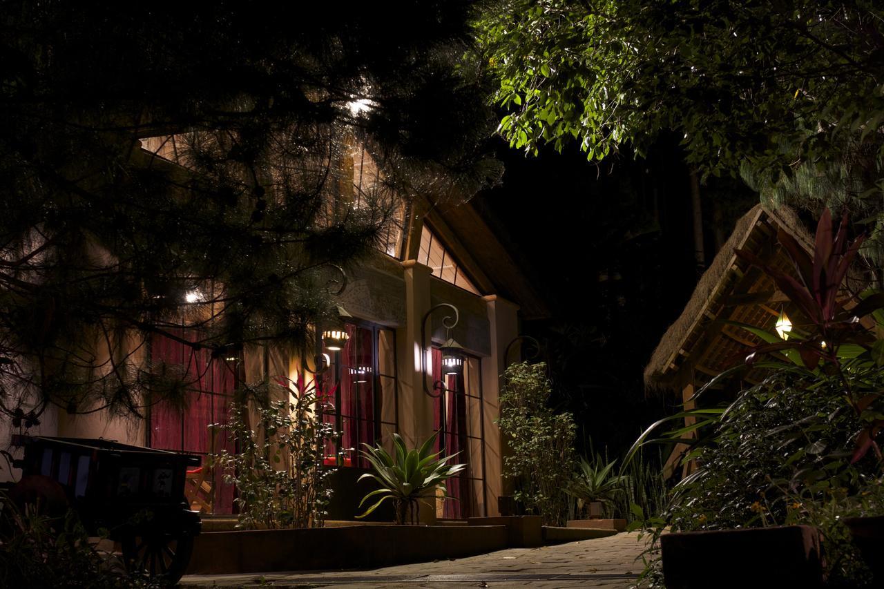 Hotel Lodge Au Bois Vert Antananarivo International Airport Ivato Bagian luar foto